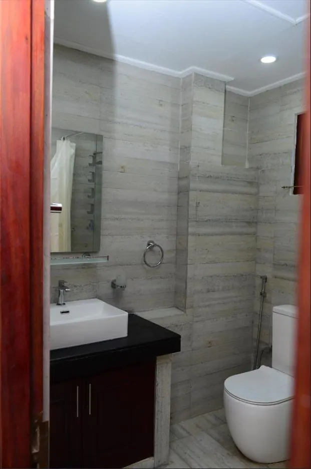 Abbi Holidays - Private Apartment Νεγκόμπο